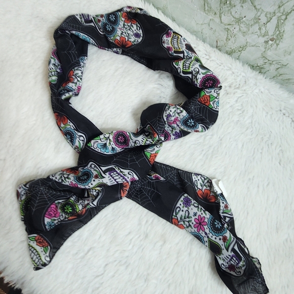 Skull and Spider Web Print Polyester Scarf - Picture 4 of 8